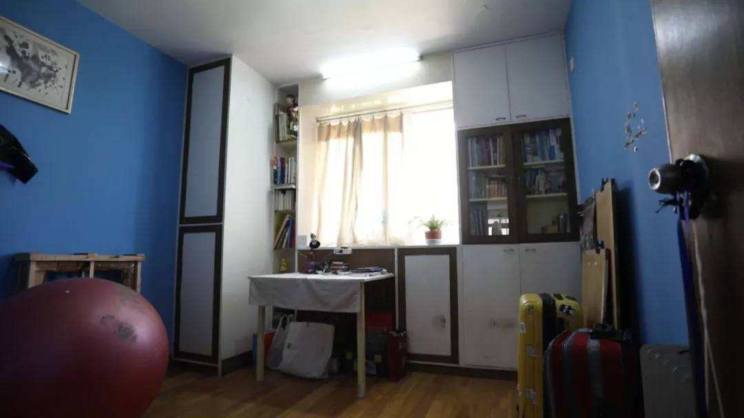 上海母子忍受17年毒气甲醛房，设计师爆改日式2居，一进门就哭了