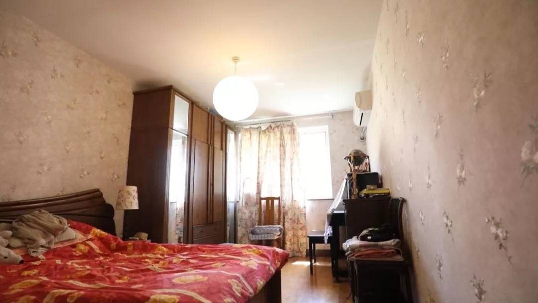 上海母子忍受17年毒气甲醛房，设计师爆改日式2居，一进门就哭了