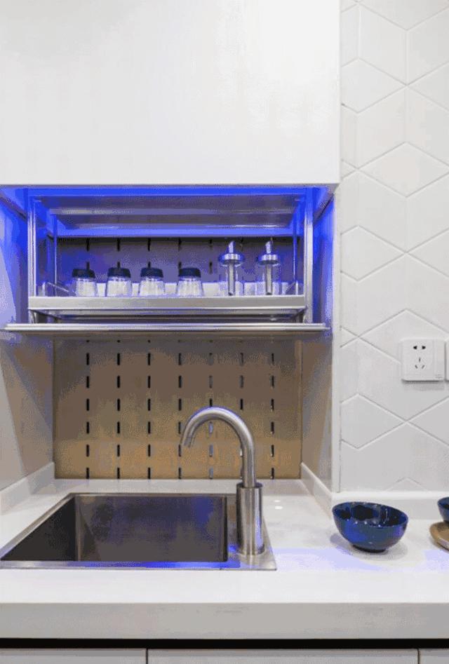 上海母子忍受17年毒气甲醛房，设计师爆改日式2居，一进门就哭了