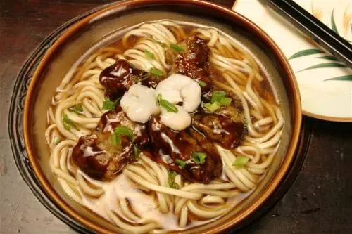 当心这5种主食吃下去相当于喝油,4种主食吃一口相当于吃油