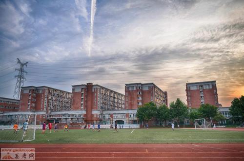 江苏非公办大学排名，第一名实力太强，全国最早的民*本科办**大学