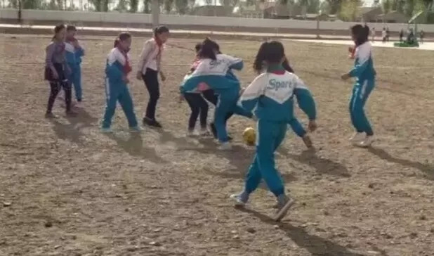 通州人顶起来！帮内蒙孩子上一堂正规的体育课！