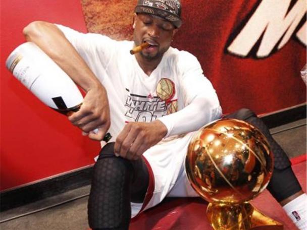 nba球星抽雪茄,nba球员抽雪茄库里