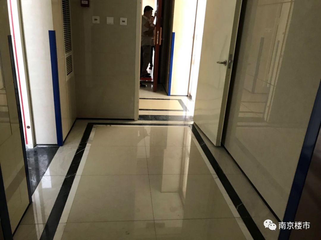 惊艳！今天南京网红盘交付，业主狂赚100多万！