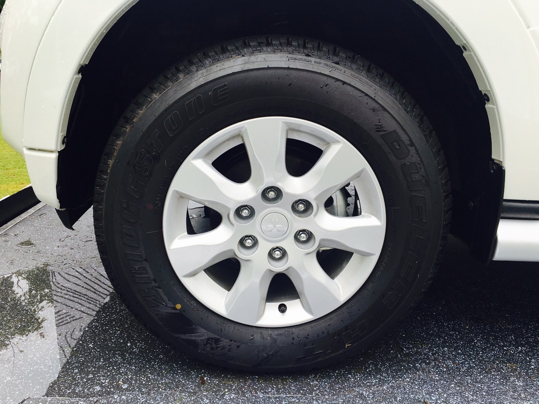 价格实惠、底盘/四驱优秀,但新款帕杰罗V93离“好车”还差一步