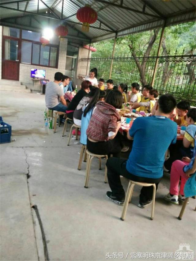 黄花城水长城特色,黄花城水长城景区里有什么吃的