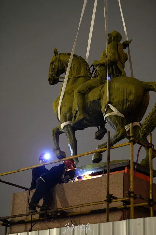 盐城大铜马近况,盐城大铜马以前的样子