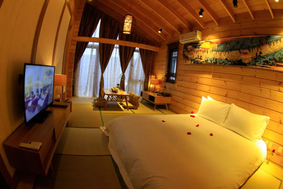 中秋温泉活动,中秋赏月旅游报价