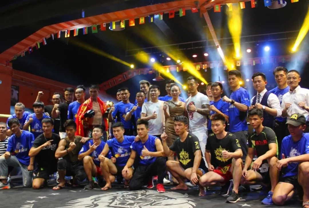 独家专访前中国散打队队长姜春鹏，一个可以写进武侠小说的人！