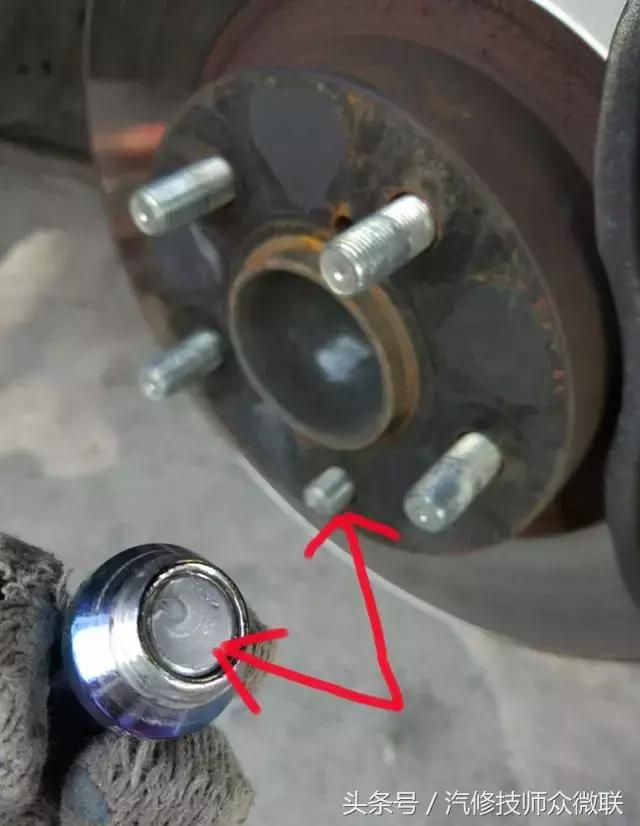 汽车轮胎螺丝容不容易断,轻卡货车为什么老是断轮胎螺丝