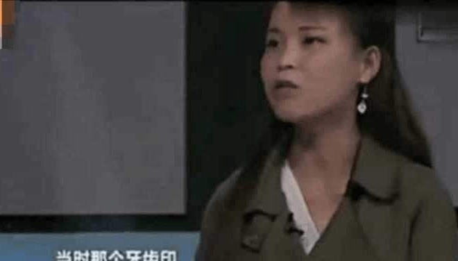 哺乳期妻子胸部有牙印，妻子：和领导只是普通关系