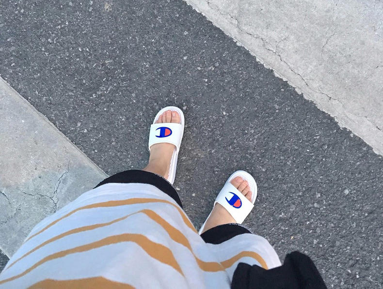 你会花多少钱买一双鞋,买一双拖鞋