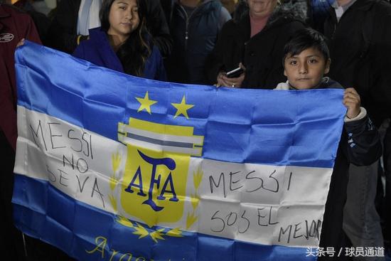 我的梦想就是能拥有你,我的梦想是一名足球运动员