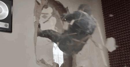 遇到*狼色**猥亵怎么办？“防狼七式”招招要他们命