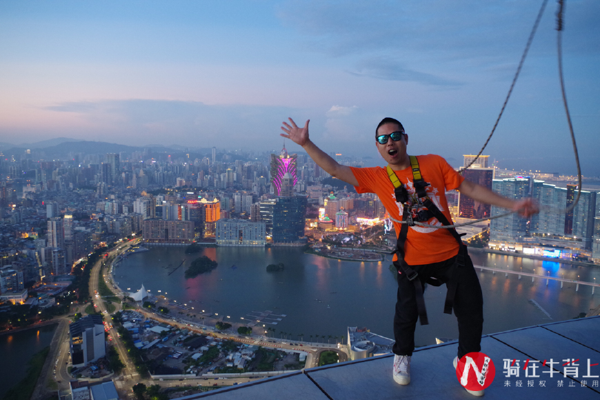 全世界第一高蹦极,世界蹦极最高1000米