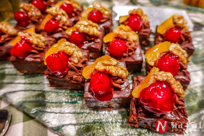 全世界第一高蹦极,世界蹦极最高1000米