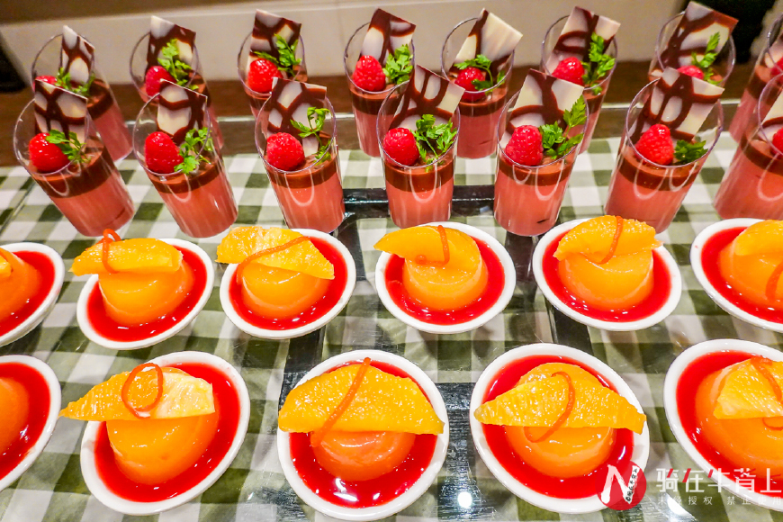 全世界第一高蹦极,世界蹦极最高1000米