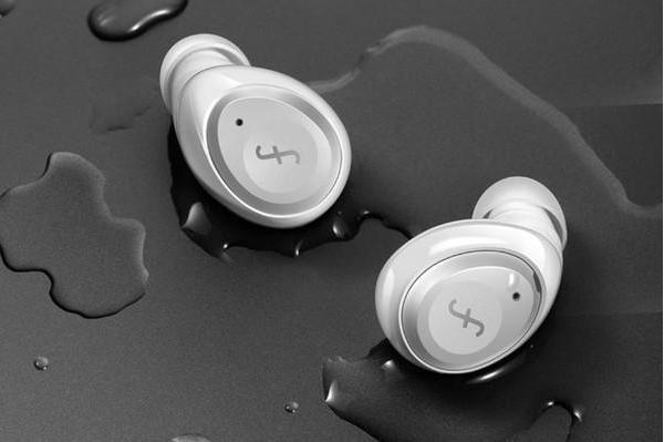 预算低的小伙伴们福利来了，疯米无线耳机，体验无拘无束的自由感