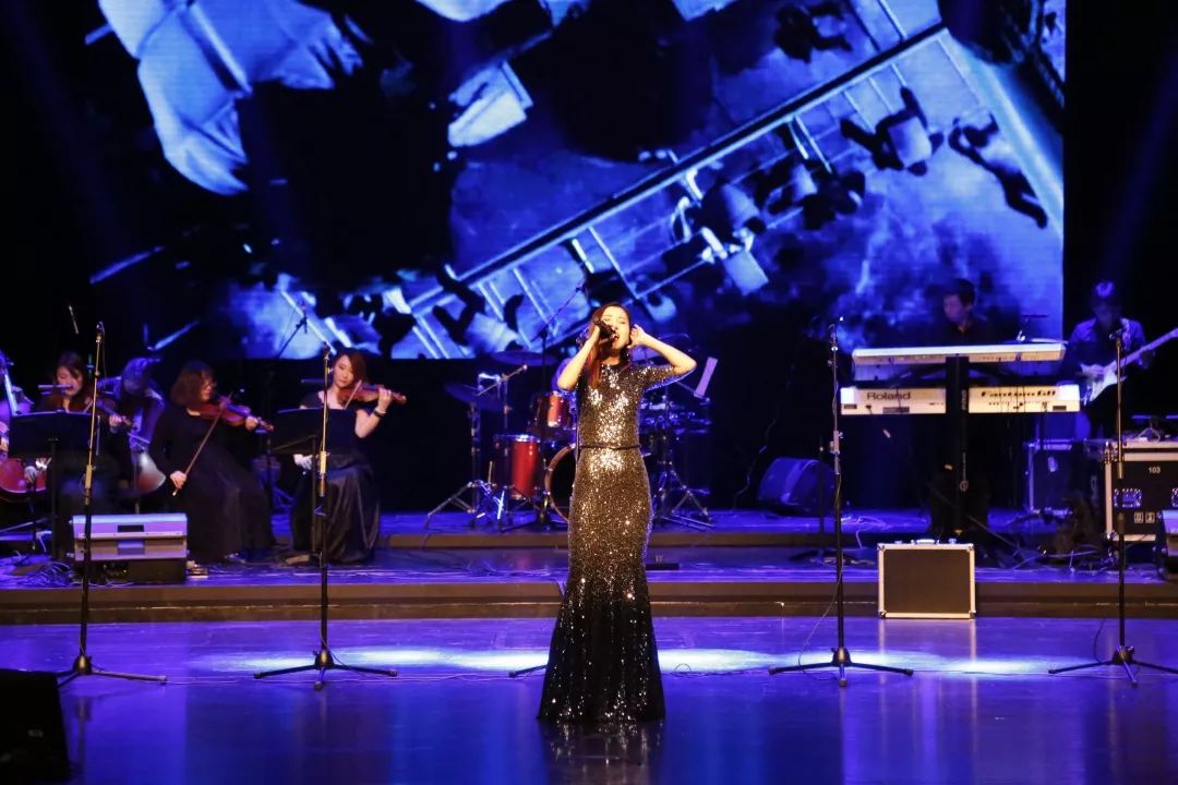 2018静安国际嘉年华启幕 静安大融城携手百家商户慈善义卖