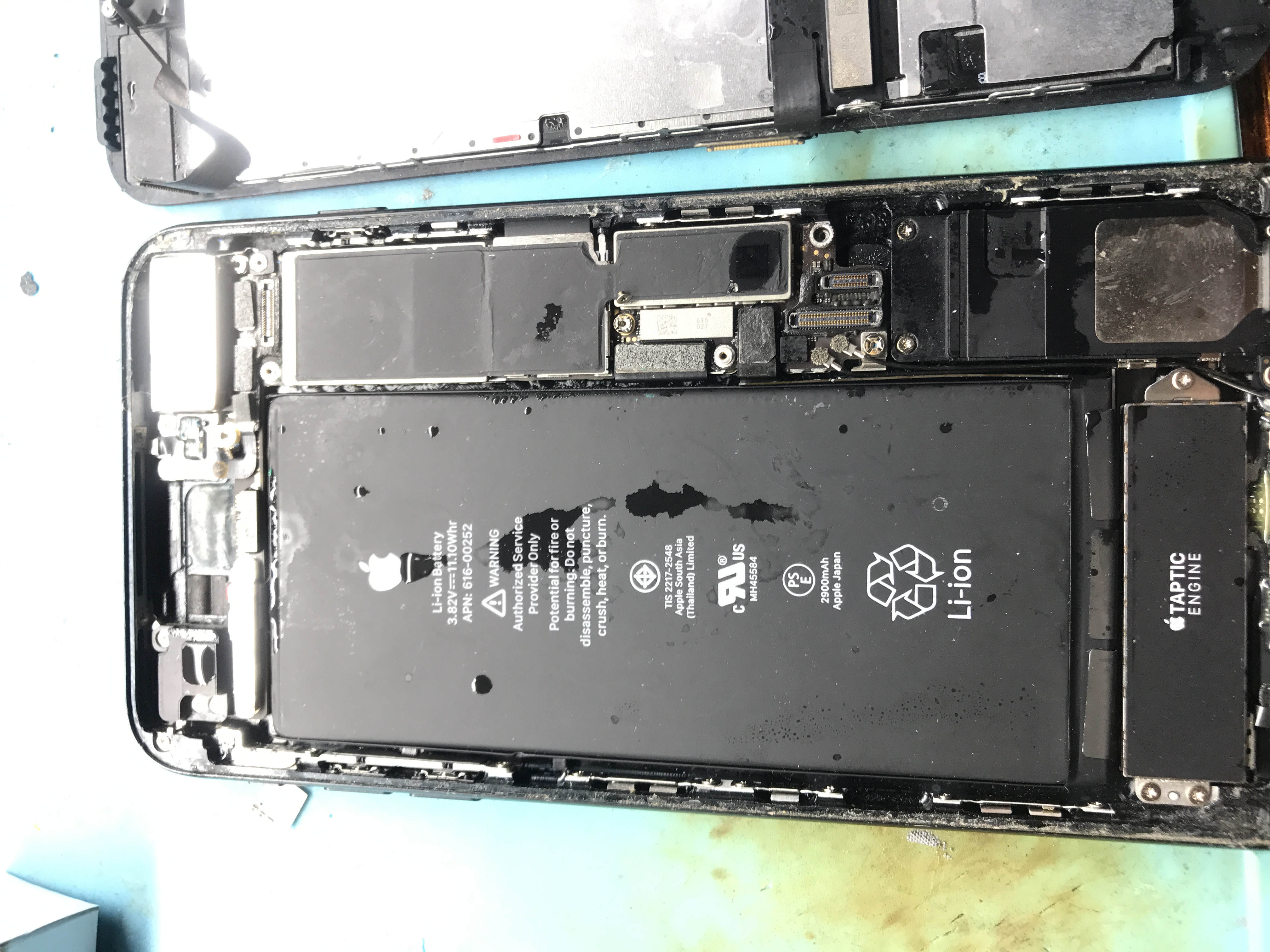 手机进水后的正确操作方法,手机进水正确处理方法实验