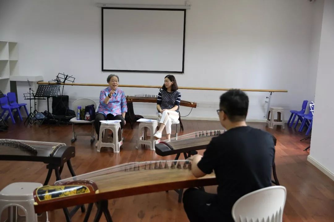 中国民族管弦乐学会青岛成功举办古筝二胡琵琶考级指导教师研修班