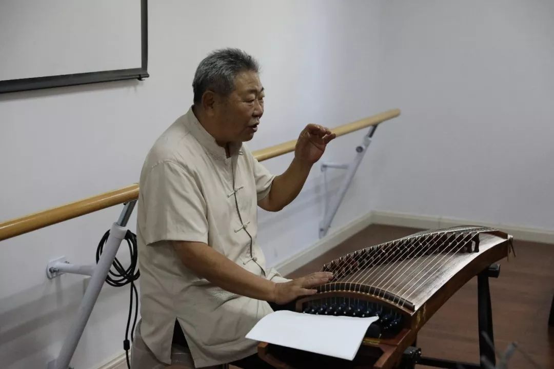 中国民族管弦乐学会青岛成功举办古筝二胡琵琶考级指导教师研修班