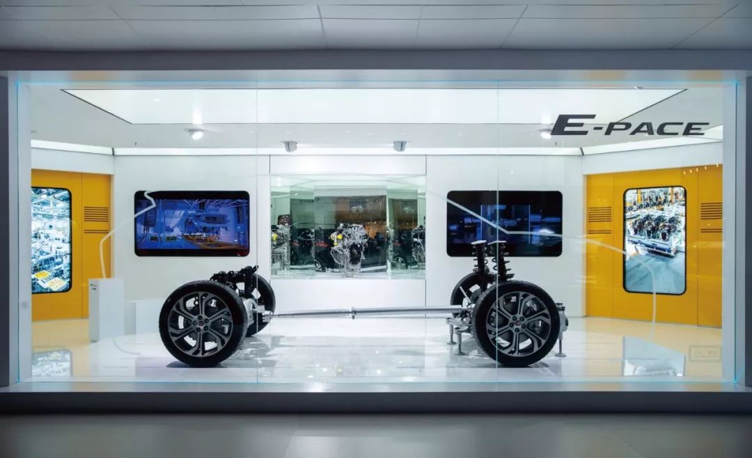 上一代捷豹e-pace试驾细节补充,十大亮点全新捷豹e-pace