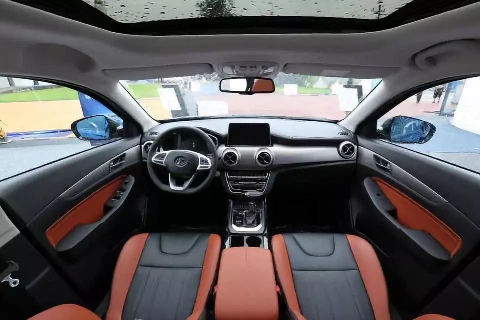 一品速递｜这款SUV竟然会思考？反正我信了！