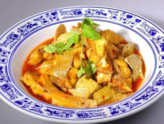 松鼠鱼怎么做又酥又脆又好吃,何大厨松鼠鱼正宗做法