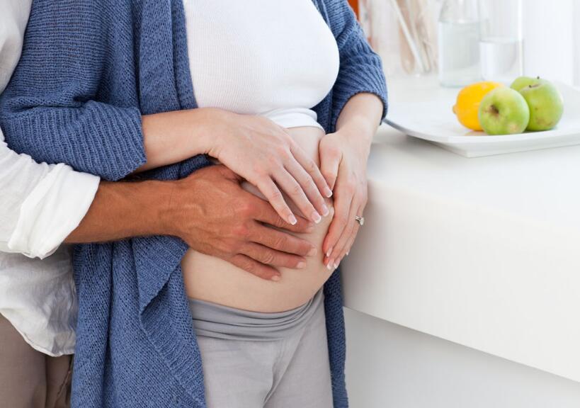 为什么有的孕妈怀孕明显变黑,孕妇怀孕后期为什么变黑了