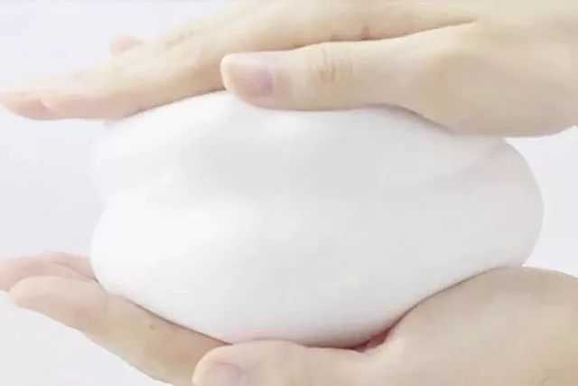 一条拼团|富含金缕梅精华的爽肤水,全能养护洗发水725g