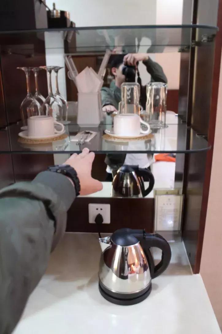 开19款1.6t豪华版瑞虎8自驾游 (瑞虎8四驱烂泥路越野测试)