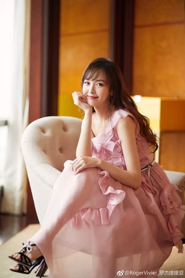 舒淇短发发型齐刘海,舒淇的脸型适合什么刘海