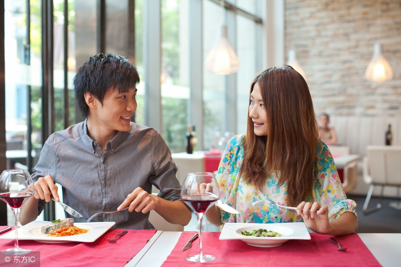 第一次和女生吃东西注意什么,第一次跟女生约会应该吃什么