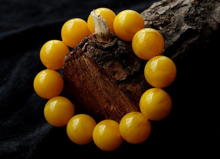 蜜蜡琥珀和老蜜蜡琥珀有什么区别,01期文玩之蜜蜡的分类和鉴别