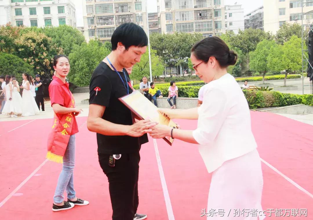 于都服装技能大赛,于都纺织服装博览会会场