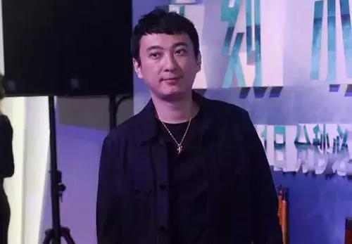 王思聪跟腾讯在电竞领域交锋,电竞王思聪直播