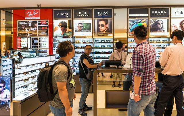 揭秘代购行业内幕,代购的背后的秘密