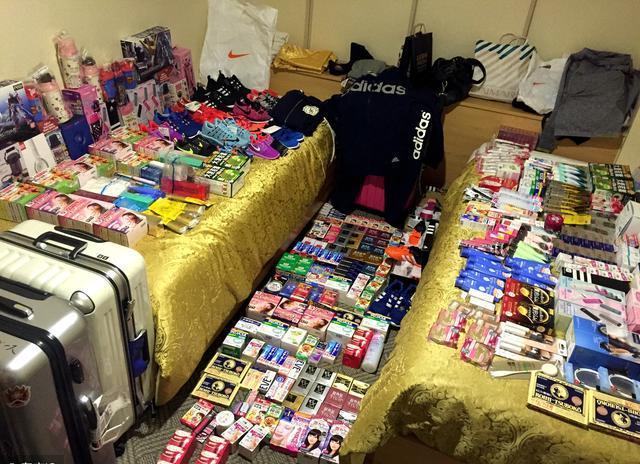 揭秘代购行业内幕,代购的背后的秘密