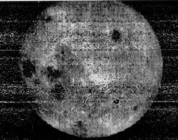 如果月球倒在地球上会是什么样呢,月球没掉的瞬间地球会发生什么