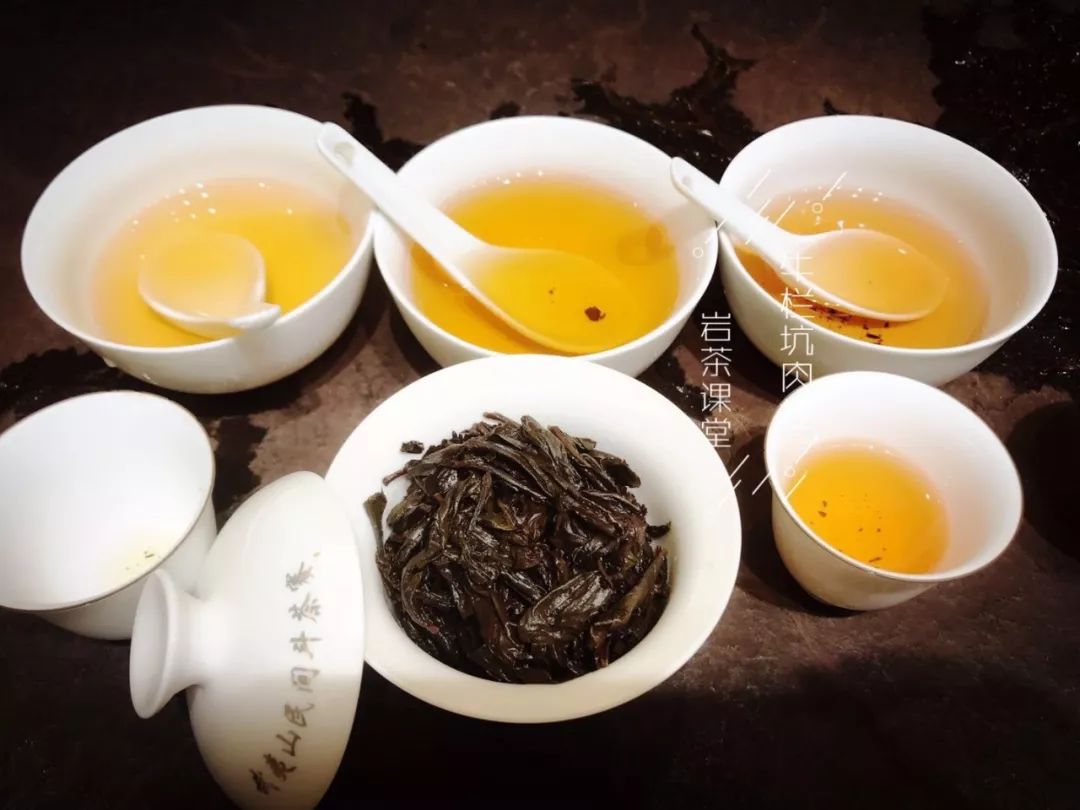 一泡好的岩茶具备哪些标准,一泡好茶三要素