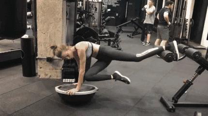 赵丽颖时隔多天终于微博现身,原来是干这个去了……