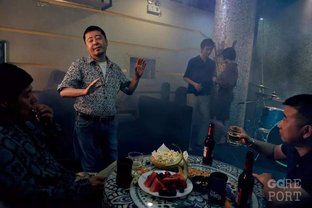 贾樟柯唱歌,贾樟柯跳舞视频