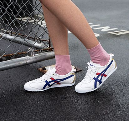 团｜十一出游必备零食专场+把《史记》变成生动漫画书的《漫画史记》+威廉王子和明星大咖都爱穿的鬼塚虎鞋