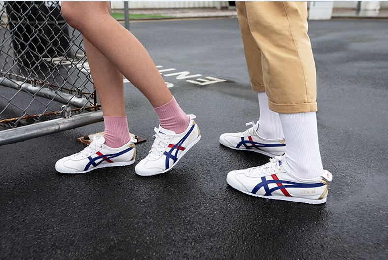 团｜十一出游必备零食专场+把《史记》变成生动漫画书的《漫画史记》+威廉王子和明星大咖都爱穿的鬼塚虎鞋