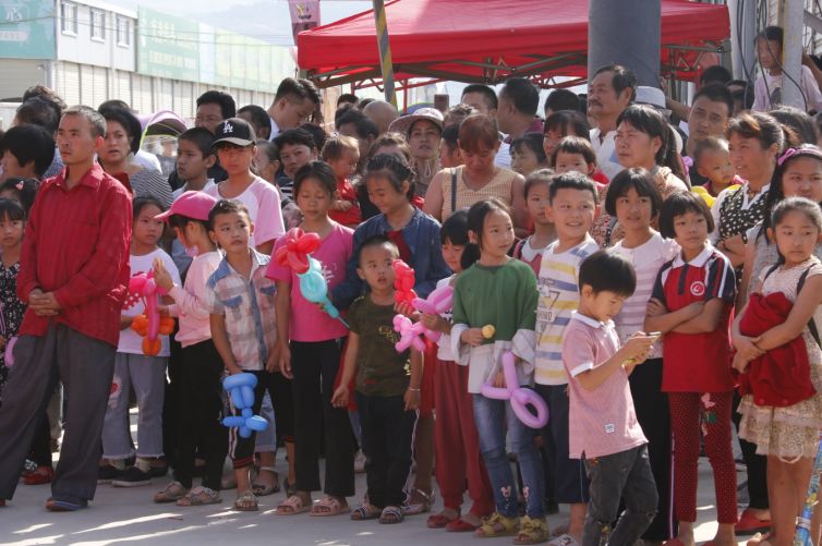 消失多年的旧市场,旧货市场淘来的东西