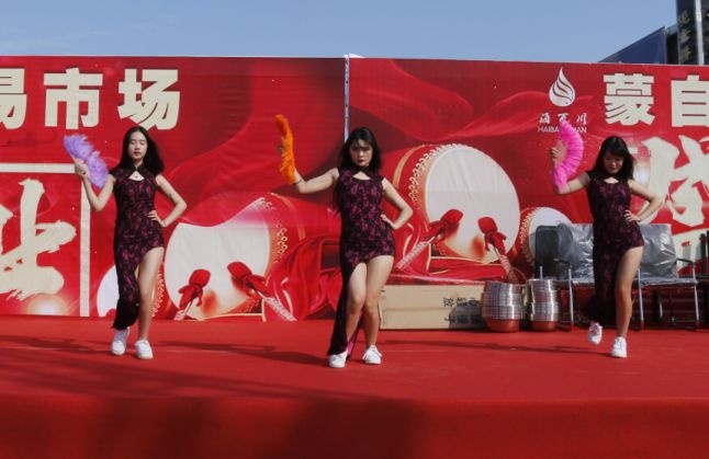 消失多年的旧市场,旧货市场淘来的东西