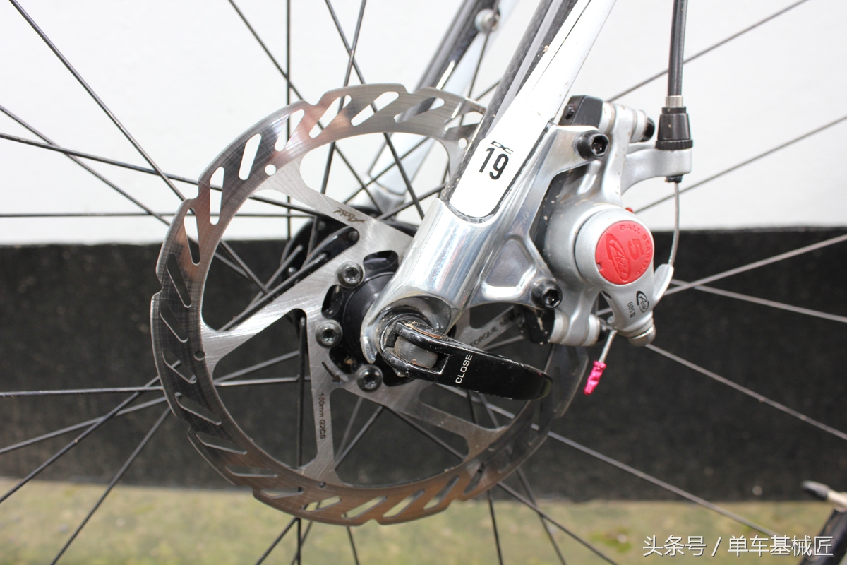 单车基械匠维修视频,长途骑行山地车修理工具