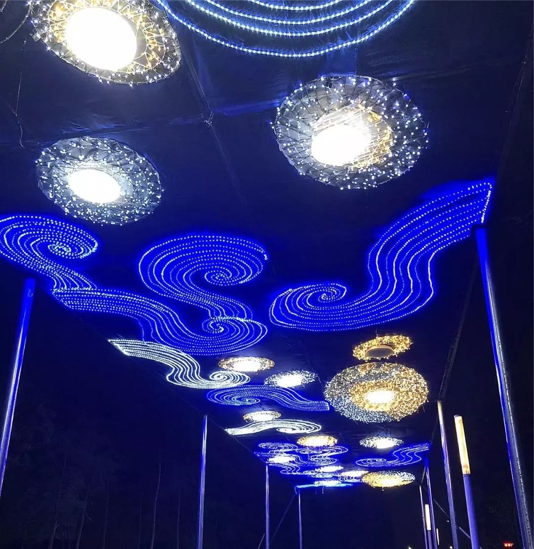 美美美！现在起到10月底，佛山这个超靓灯会喊你来约会，免费！