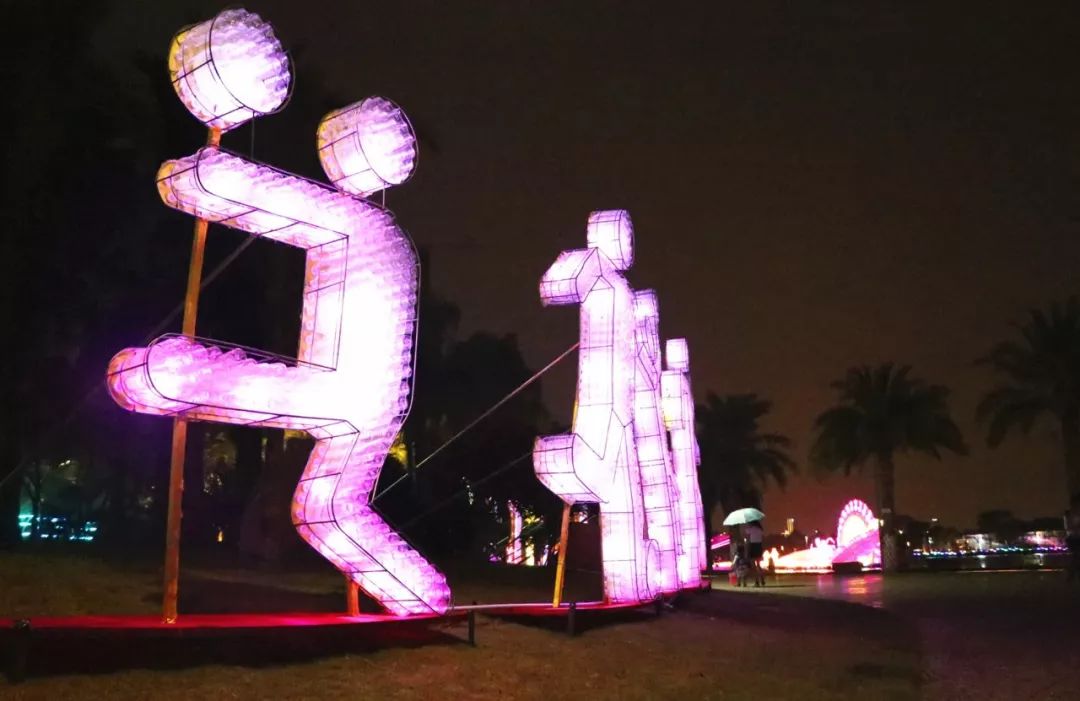 美美美！现在起到10月底，佛山这个超靓灯会喊你来约会，免费！